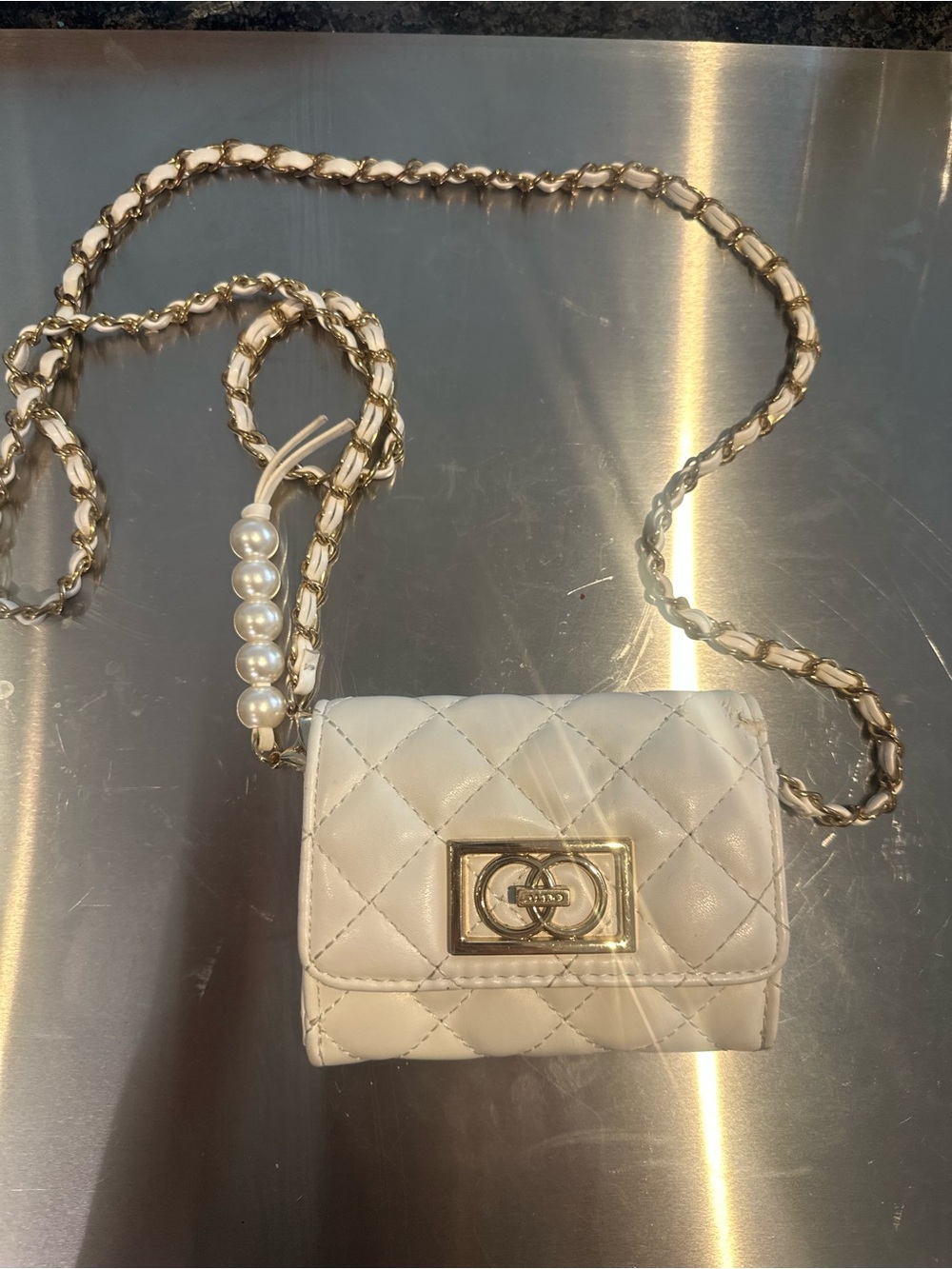 White Quilted Chain Crossbody Bag with Pearl Accent Aldo - like new